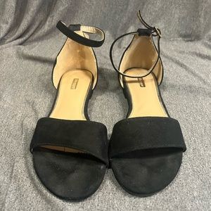 Black suede sandals, size 39 (US 8.5)